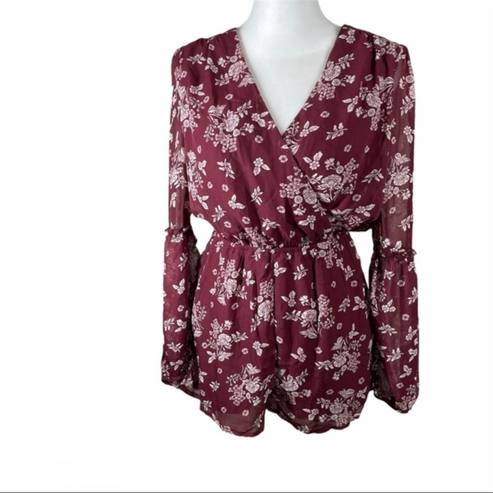 NWT Bailey Blue Burgundy Floral Romper, Size Small